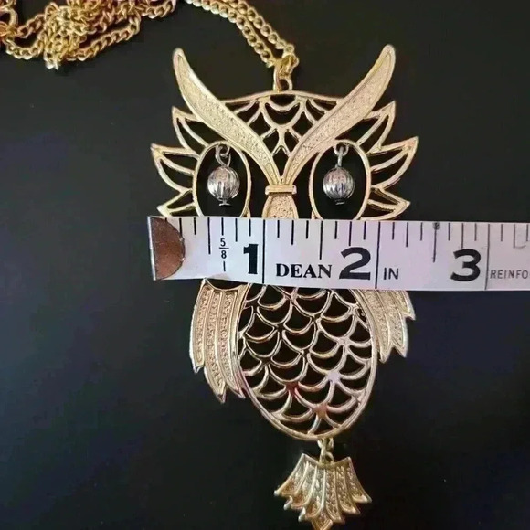 Vintage Articulated Gold Tone Owl Pendant with 24" Chain, Retro Collectible - Picture 3 of 3